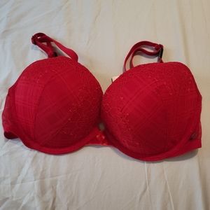 NWT Push-up red velvet Victoria's Secret bra